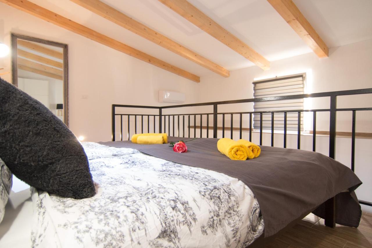 Apartament Moet With Garden Pula Zewnętrze zdjęcie