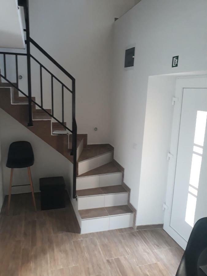 Apartament Moet With Garden Pula Zewnętrze zdjęcie